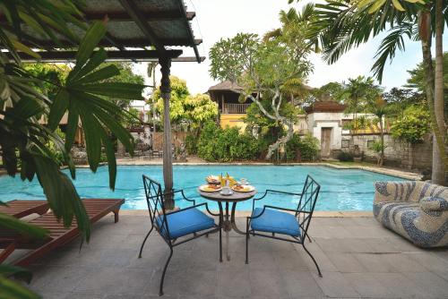 Swimming pool, Bebek Cottage Sanur near Serangan Island