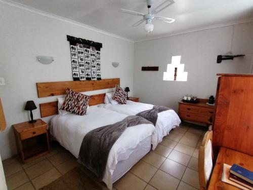 2 twin beds