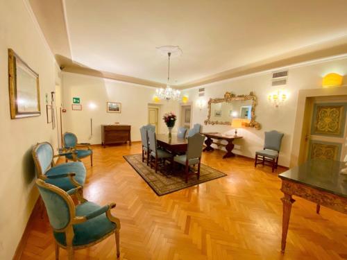 Létesítmények, Hotel Martelli near Harangtorony