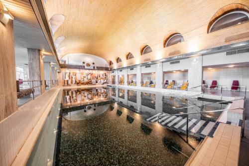 Hot spring bath, Hotel Warmbaderhof in Warmbad Villach