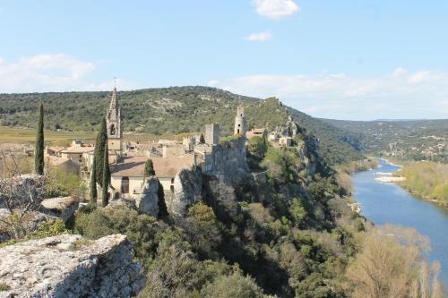 Le cabinet de curiosités - Location saisonnière - Aiguèze