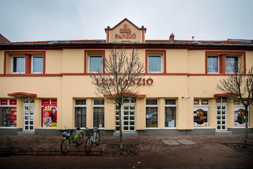  Lux Panzió, Pension in Szarvas bei Túrkeve