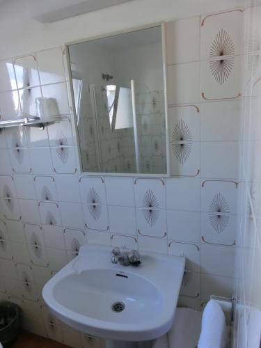 Hotel Can Català - image 14