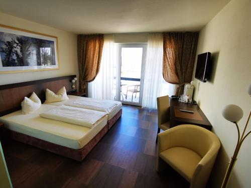 Double or Twin Room with Forest View