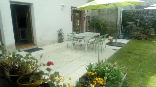 Maison dans village de caractère gîte à louer Golf Besançon