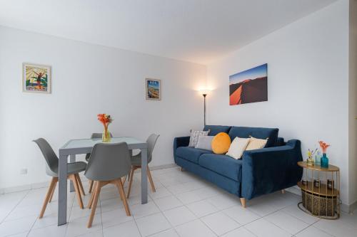 Comfortable 1 Bdr Downtown - AC & Parking - Tap to explore photos