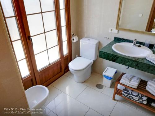 Luxury Villa With Private Heated Pool and jacuzzi Oceano - image 8