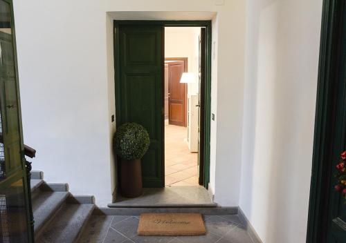 Colosseum Family Apartment S&AR - image 5