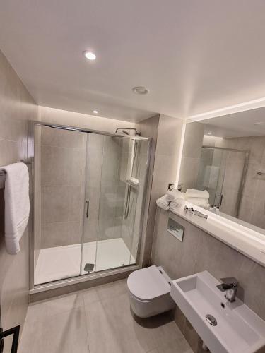 Axiom Park Hotel - image 7