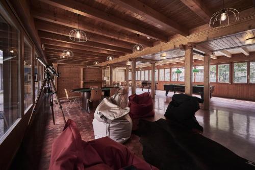 Alpine Base Hostel - Adults only in ลาวท์เทอบรุนเน็น