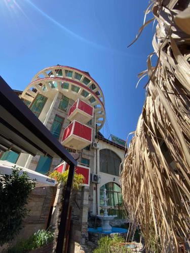 Meatsa Hotel - main image