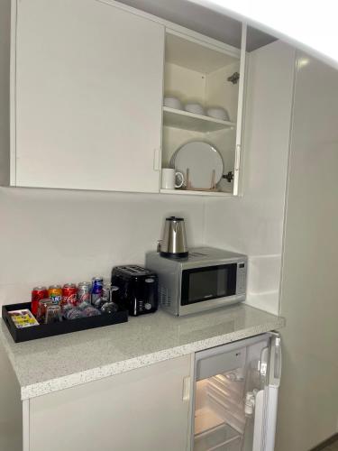 Axiom Park Hotel - image 4