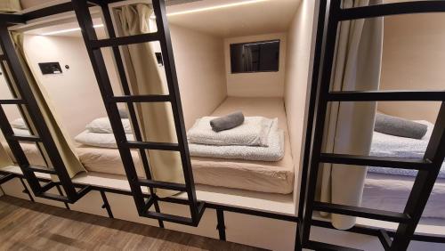 Cabin HOSTEL, Liubliana