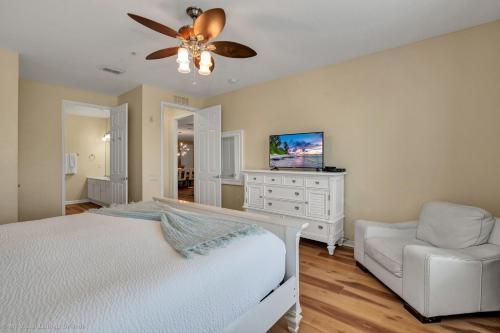 Polished Luxurious Condo in Vista Cay Near Themed Parks! #2VC206 - image 7