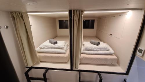 Cabin HOSTEL – Ljubljana, NY