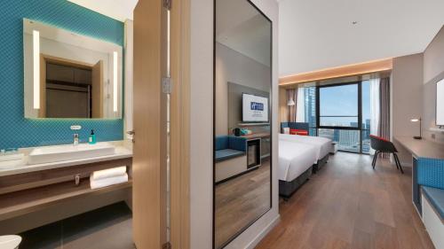 room detail thumbnail 0