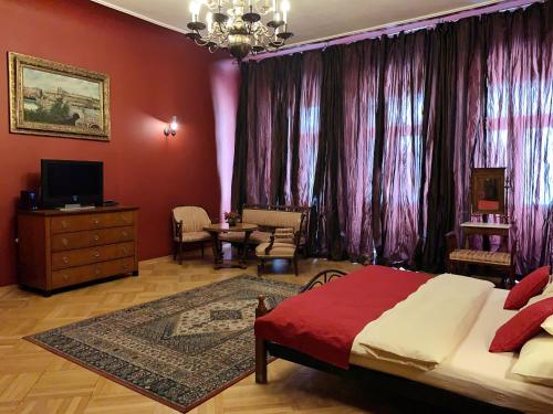 Small Luxury Palace Residence