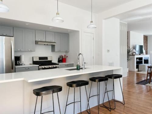 Historic 1900s Townhome with a Modern Flair detail