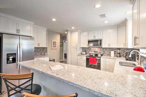 Ideally Located Luxe Beach House on Tybee Island - image 2