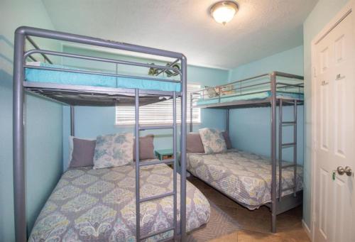 Time and Tide by Ryson Vacation Rentals - image 2