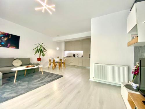 Brand New Beachfront Apartment