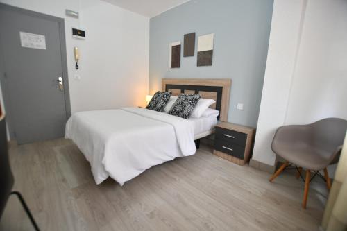 Hostal HB Torrevieja - image 11