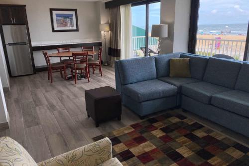 Coastal Hotel & Suites Virginia Beach - Oceanfront