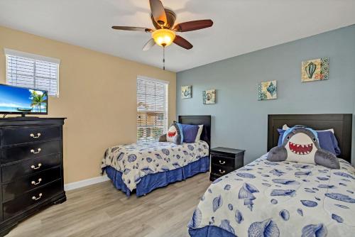 5BR Mansion - Family Resort - Private Pool Hot Tub and BBQ! - image 2