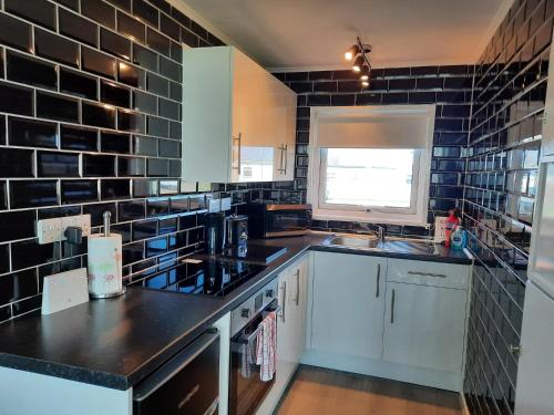 Family Chalets - 5 mins walk to beach, nr Great Yarmouth & Norfolk Broads 4