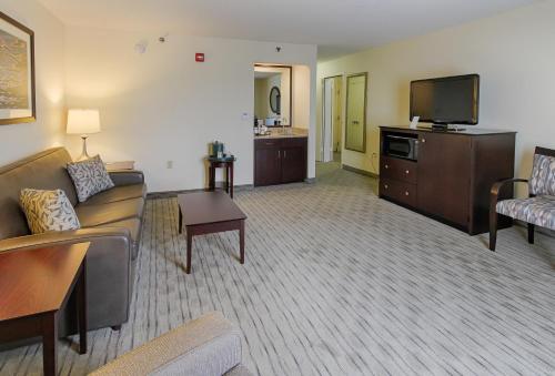 Holiday Inn Knoxville West - Cedar Bluff, an IHG Hotel