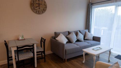 Barrybeag 1 bedroom Apartments