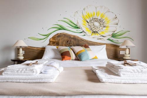 1 double bed, 3 twin beds