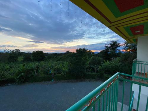 ระเบียง/ชานเรือน, Hotel Campestre Paraiso Cafetero in มอนเตเนโกร