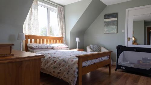 Barrymor Twin, Family and Double Room 5