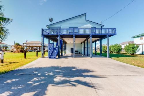 Coronados Getaway in Crystal Beach, USA