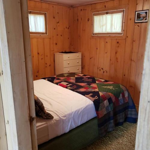 Birchwood Resort # 10 - Hiller Vacation Homes cottage - image 6