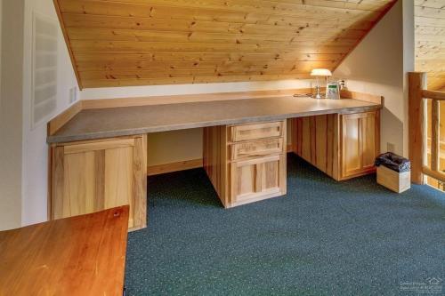 Forest Ridge home - image 14