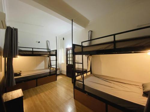 bititi dorm & coffee