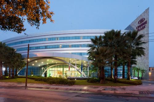 크라운 플라자 레온 바이 IHG - 숙소 외관