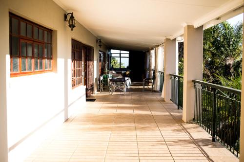 Iekārtas, Mountain Haven Villa in Wolseley