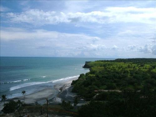 Luxury Brand Beachfront Apartment, 11th Flr - Rio Mar