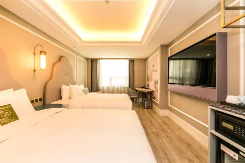 Superior Twin Room room in Mercure Xian City Centre