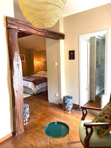 2 bedrooms, 3 beds