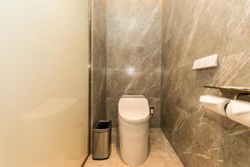 Superior Twin Room image 1