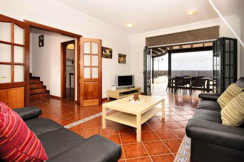 Villa Adelina – Punta Mujeres, AL