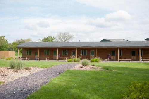 A szálláshely kívülről, Cowbridge Cabins in Cowbridge