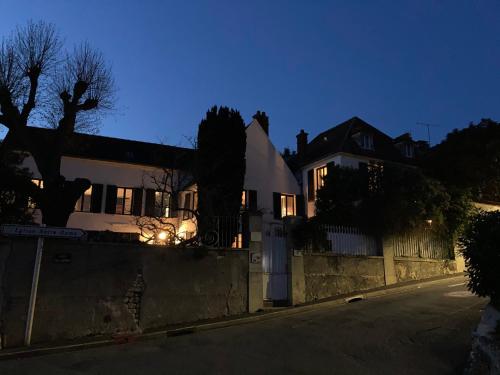 A szálláshely kívülről, La Villa Lauvray in Vetheuil (Ile-de-France)