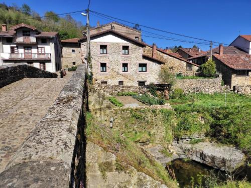  La casa de Manín in San Sebastián de Garabandal