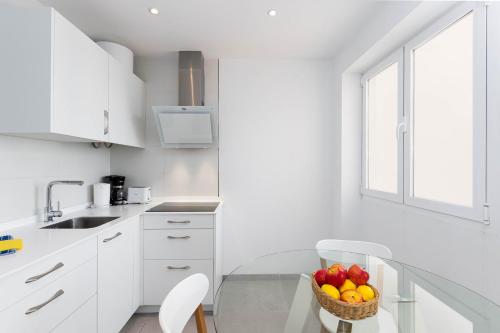 YourHouse Monges Apartment with sea views - image 8