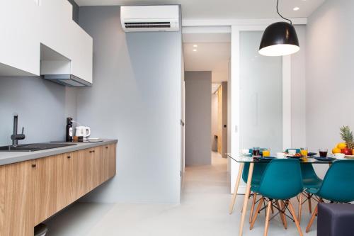 Rooms and Apartments Glossy 2